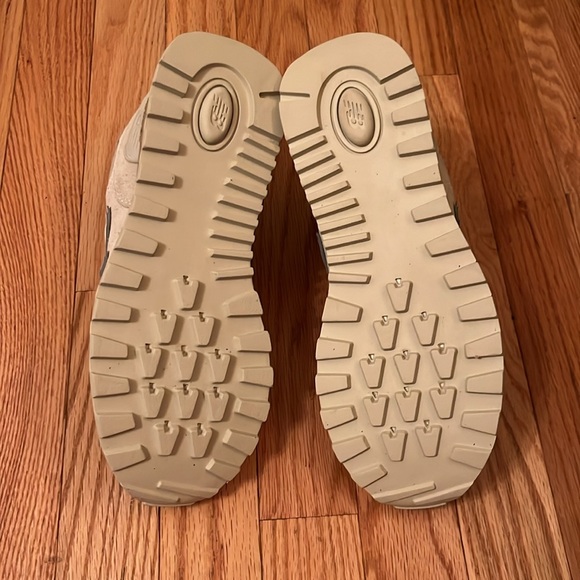 New Balance Women’s 574 Sneakers - Picture 5 of 5